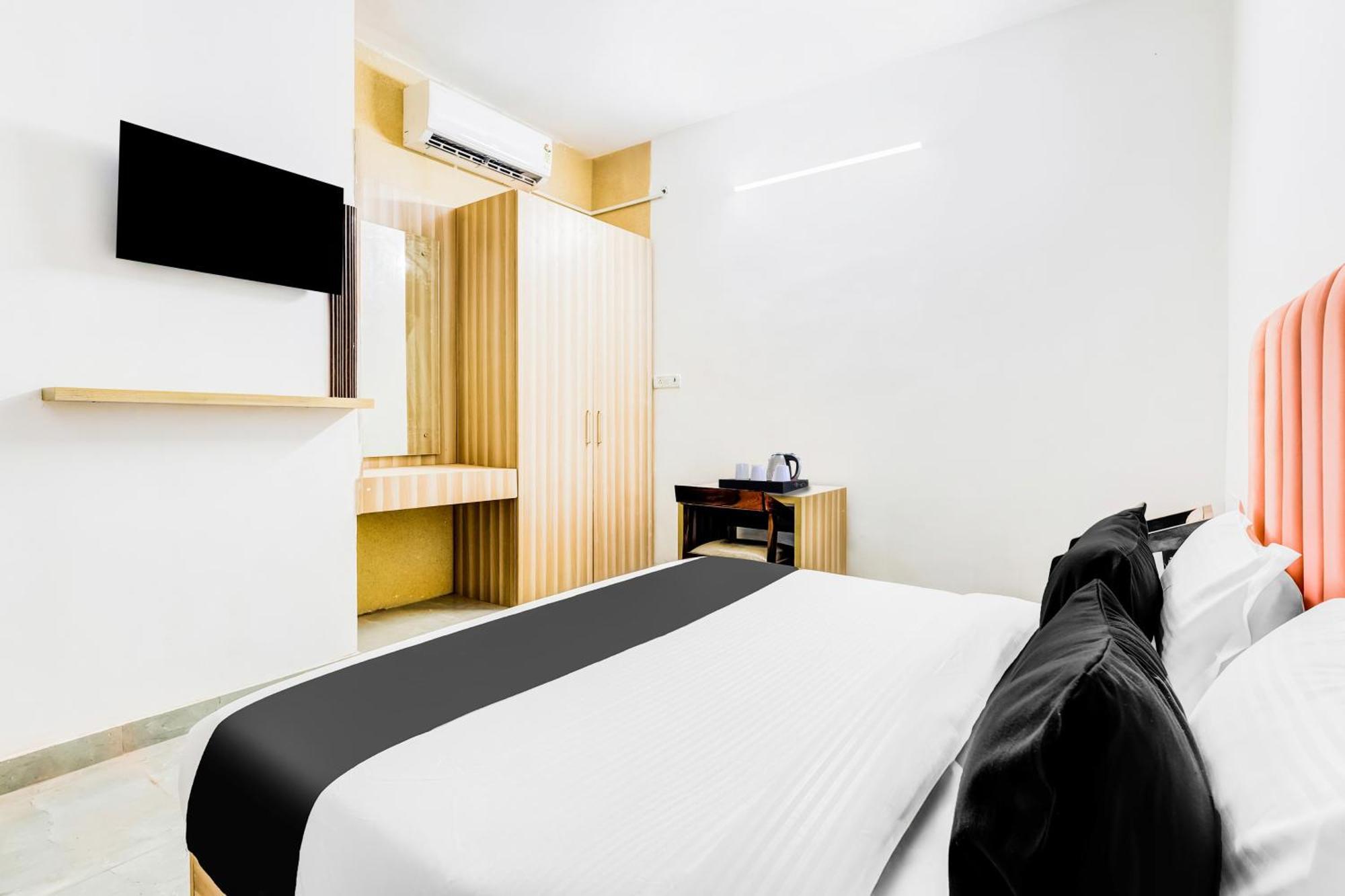 Super Hotel O Aravali Vihar 비와디 외부 사진